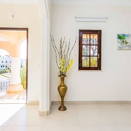 Villa Ponderosa *
